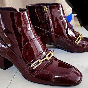 Burberry Patent Leather Ankle loafer boots